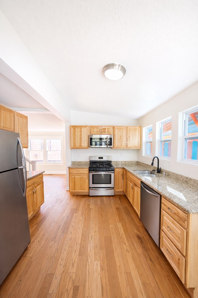 Building Photo - Downtown Asheville Rental w/ Detached Studio Apartment