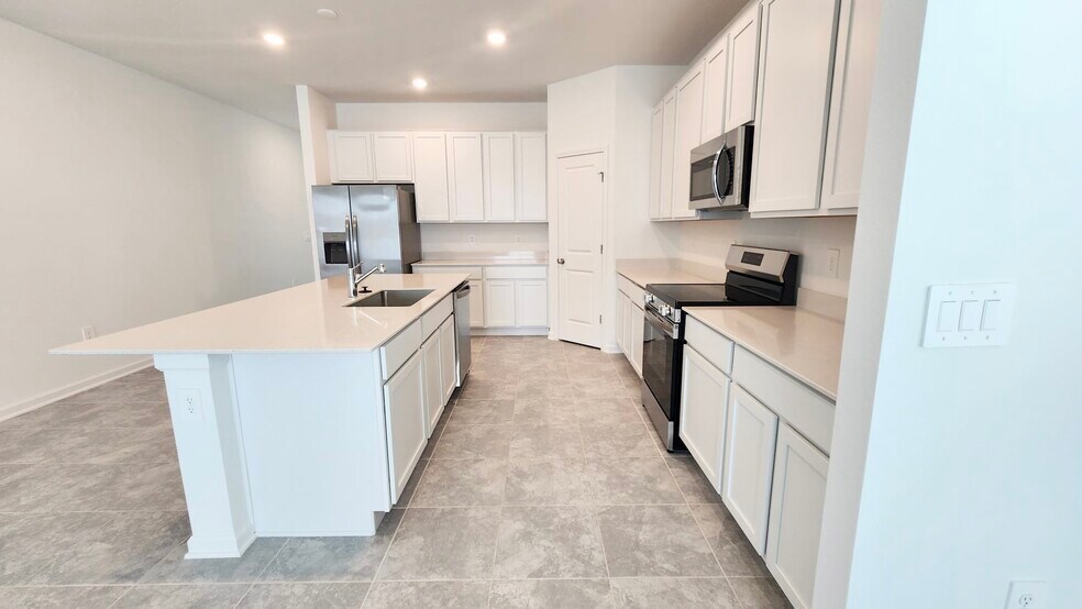 Building Photo - 1430 Brentwood Dr