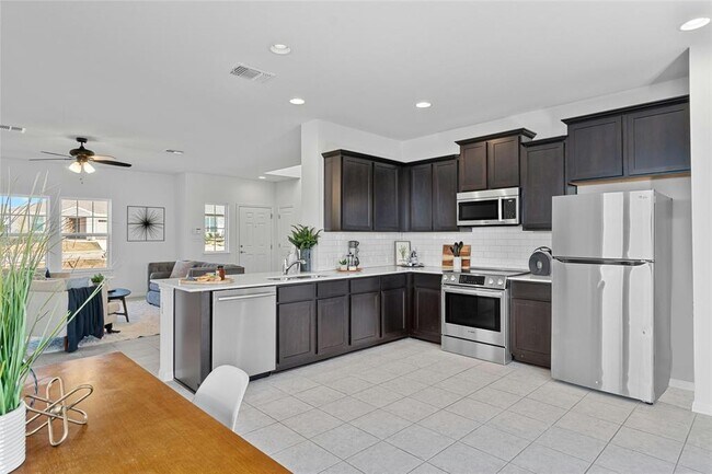 Building Photo - 9713 Grapevine Leaf Dr