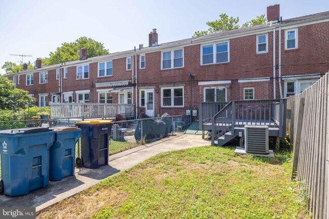 Building Photo - 1017 Baltimore Ave