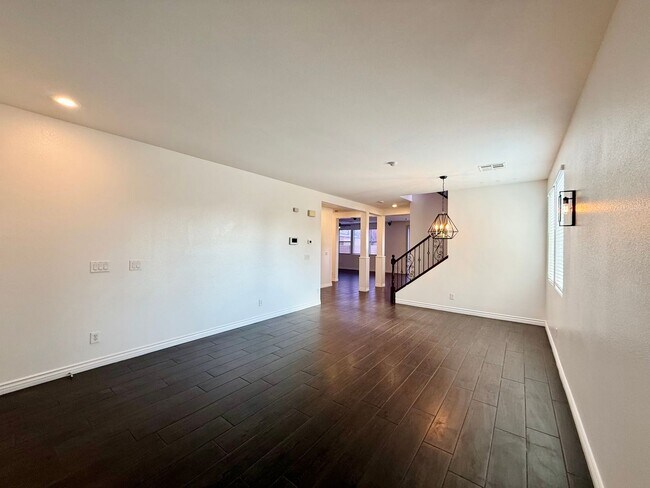 Building Photo - COMING SOON 5/BD 3/BA Home W/ Expansive Yard, Solar Panels, and No Rear Neighbors!