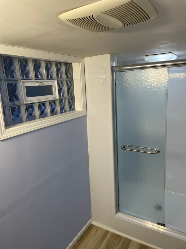 Building Photo - 1665 Tonawanda Ave