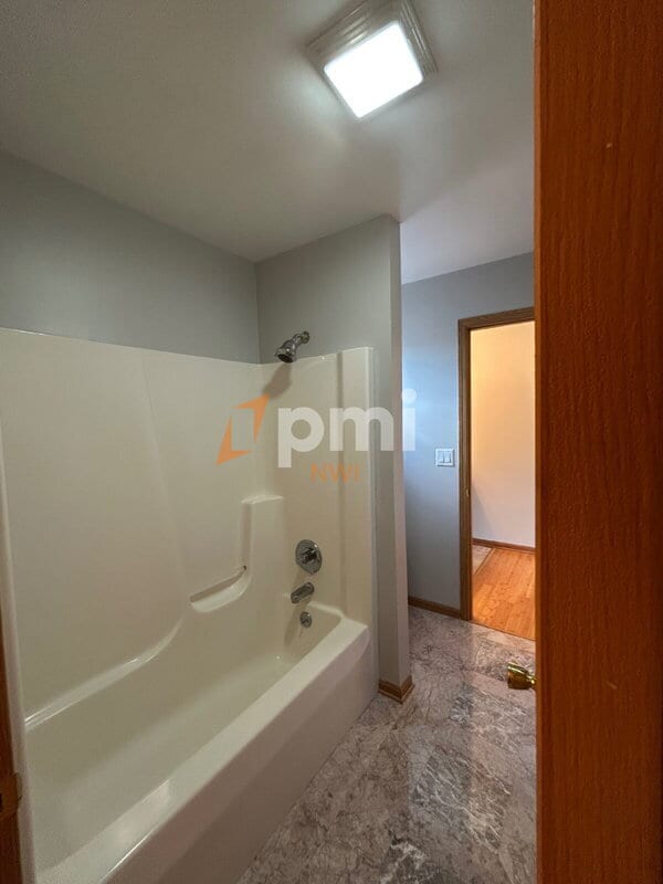 Building Photo - 162 Mallard Pointe Dr