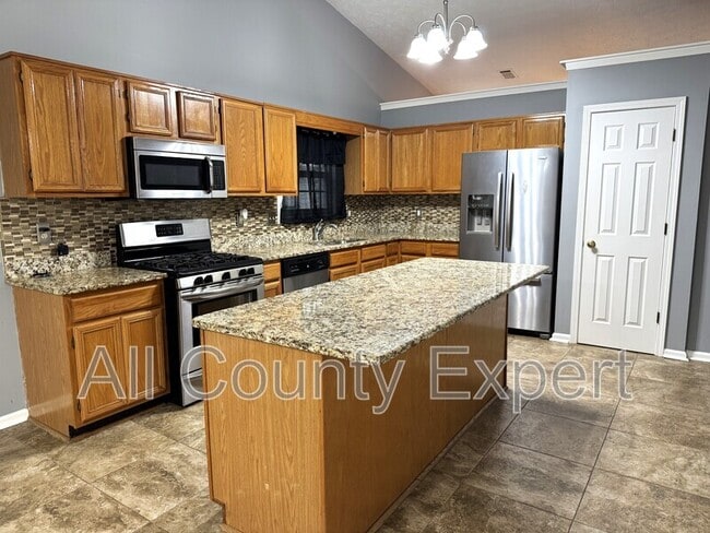 Building Photo - 915 Prestonwood Dr