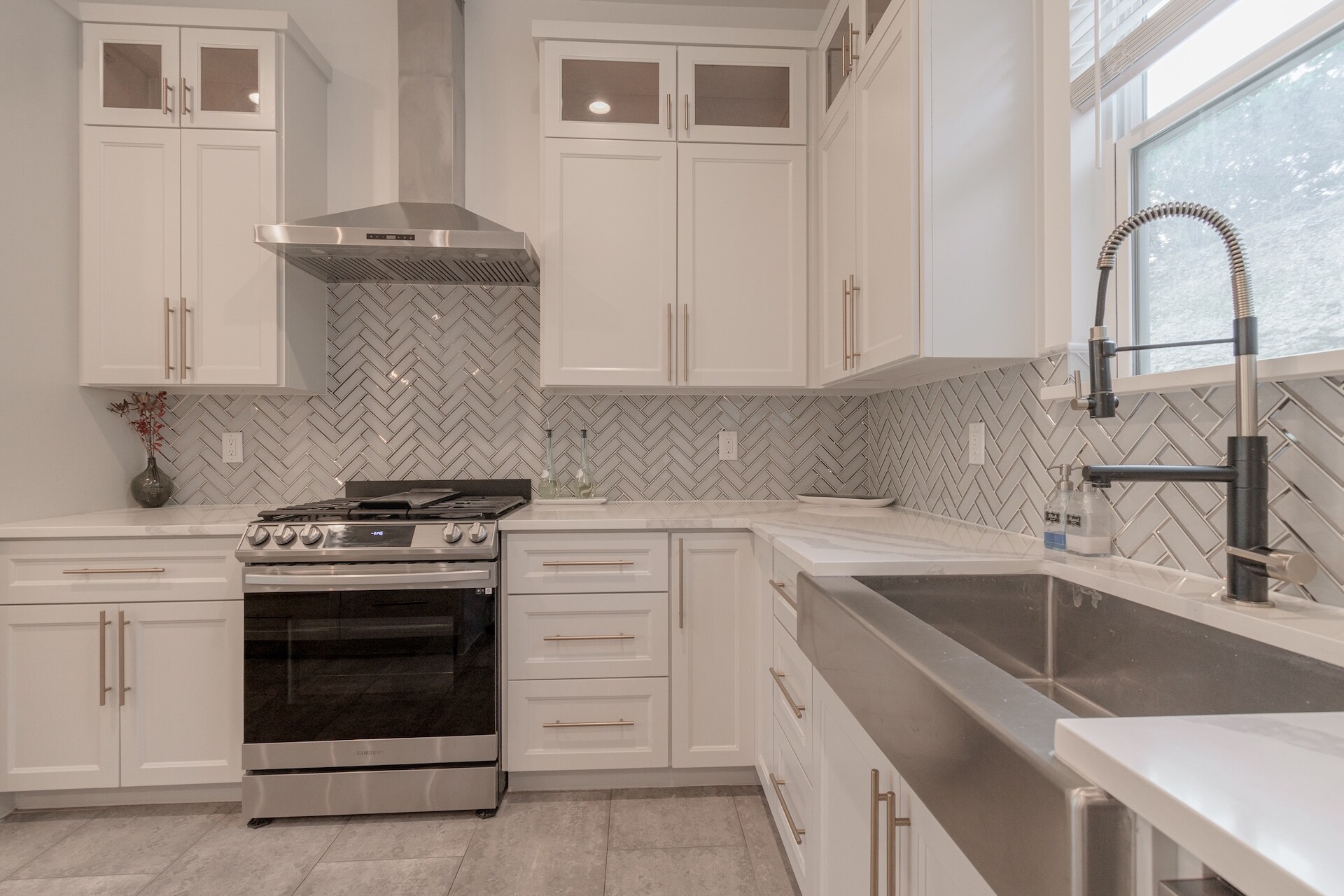 Building Photo - 21404 Lonesome Ct