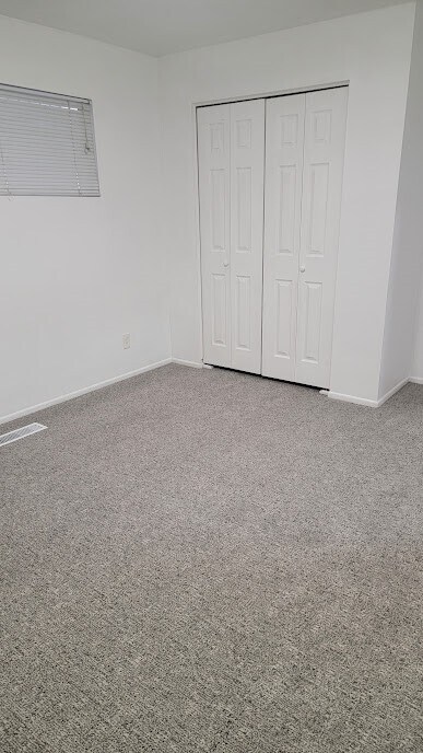 Building Photo - 653 E 4250 S