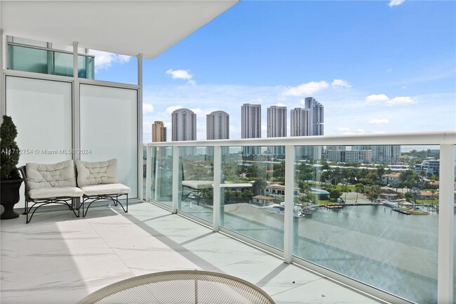 Building Photo - 400 Sunny Isles Blvd