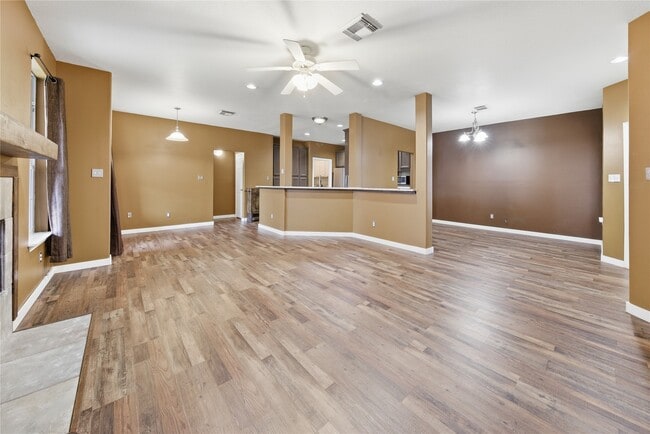 Building Photo - 13262 Lake Breeze Ln