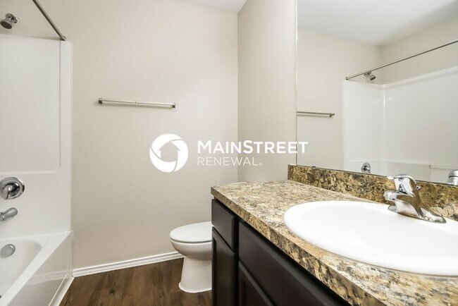 Building Photo - 4 Bedroom Pet-Friendly Home in HOUSTON, TX...