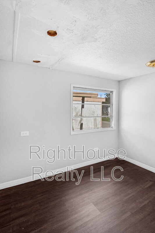 Building Photo - 2854 Lake Alfred Rd