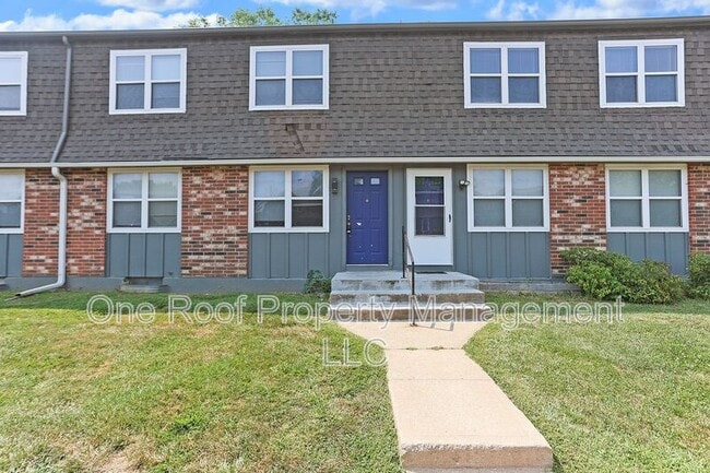 Building Photo - 701 Linwood Dr