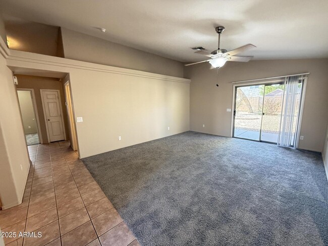 Building Photo - 12934 W Hearn Rd