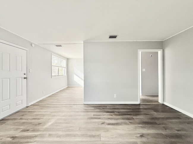 Building Photo - 4327 14th Ave S