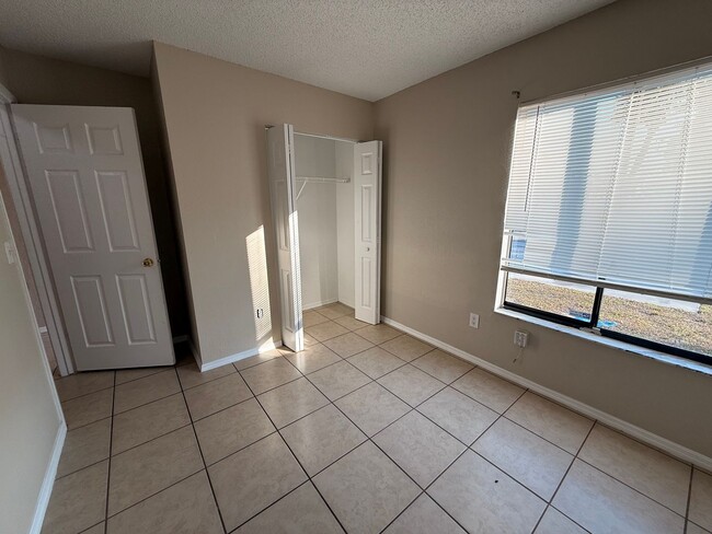 Building Photo - 4705 Almond Willow Dr