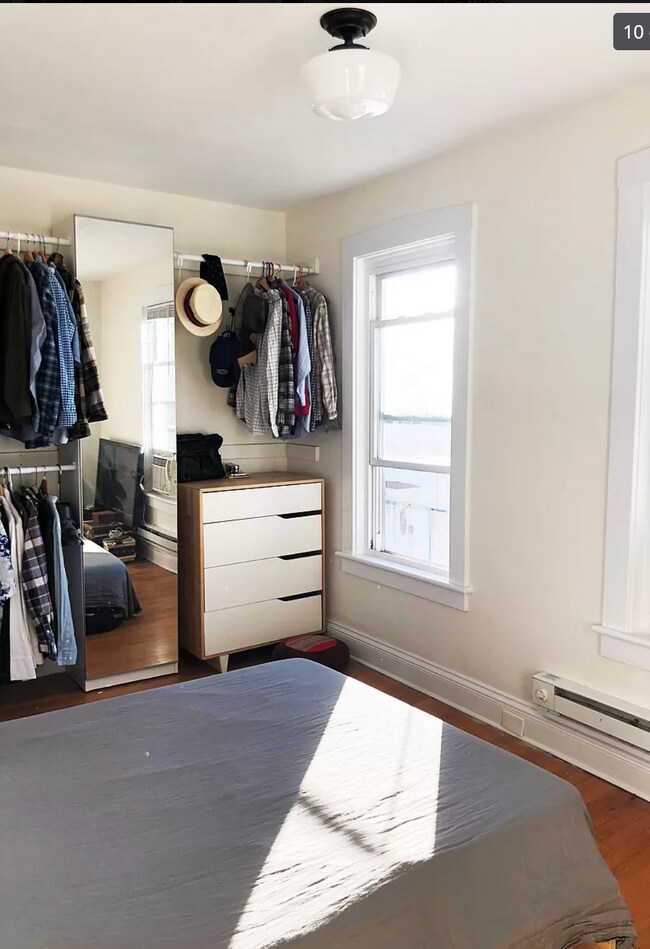 Building Photo - 117 Clay St