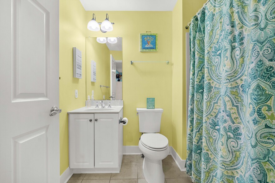 Bathroom - 15 Sumner Ave