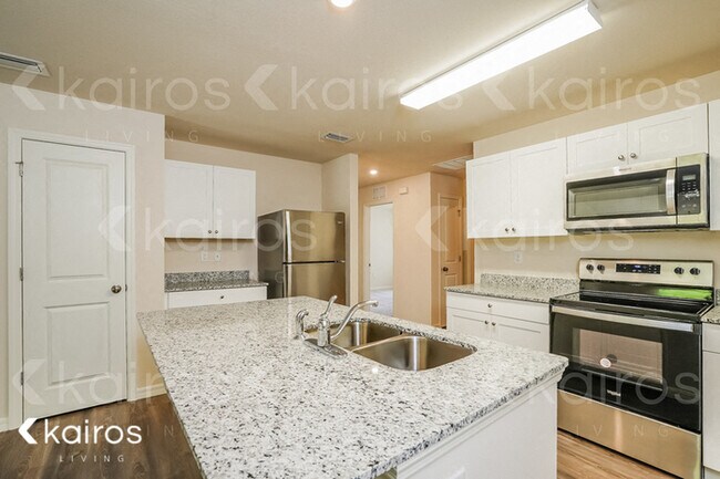 Building Photo - 9095 Aegean Cir