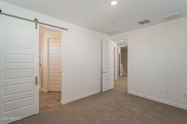 Building Photo - 4100 S Pinelake Way