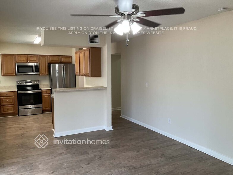 Building Photo - 7438 Oakvista Cir