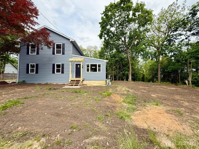 Building Photo - 124 Half Acre Rd