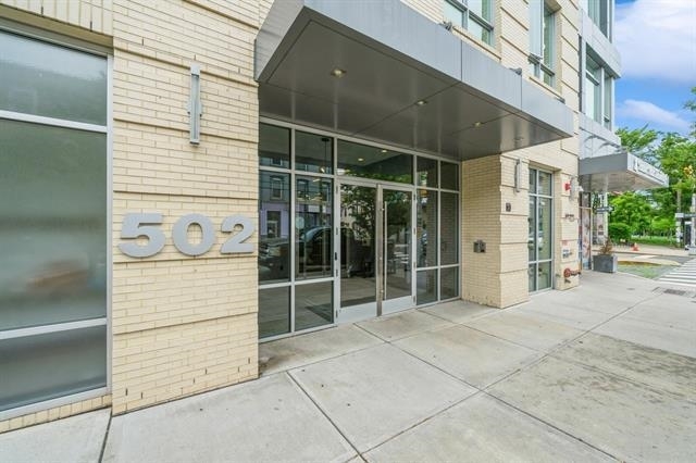 Building Photo - 502 Palisade Ave