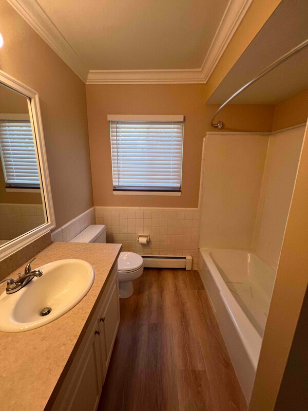 Building Photo - 491 Miller Ave