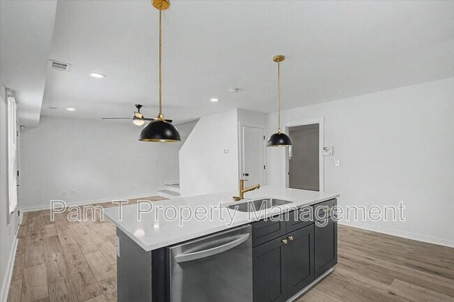 Building Photo - 201 A W 37th St