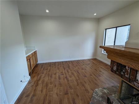 Building Photo - 42057 Parkmont Dr