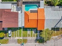 Building Photo - 7121 SW 102nd Ct