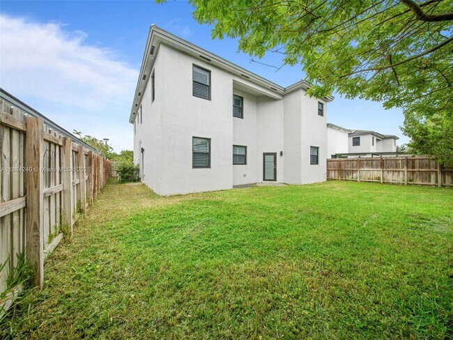 Building Photo - 13362 SW 284th St