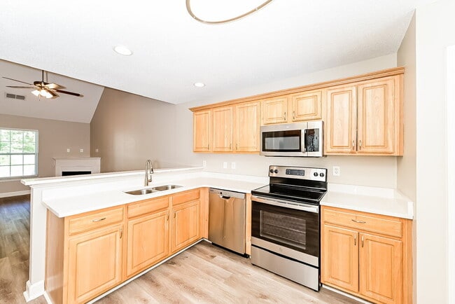 Building Photo - 132 Lossie Ln