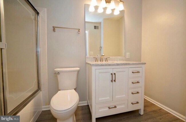 Building Photo - 5630 Ringwood Dr