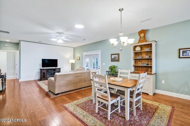 Building Photo - 816 Greystone Ct