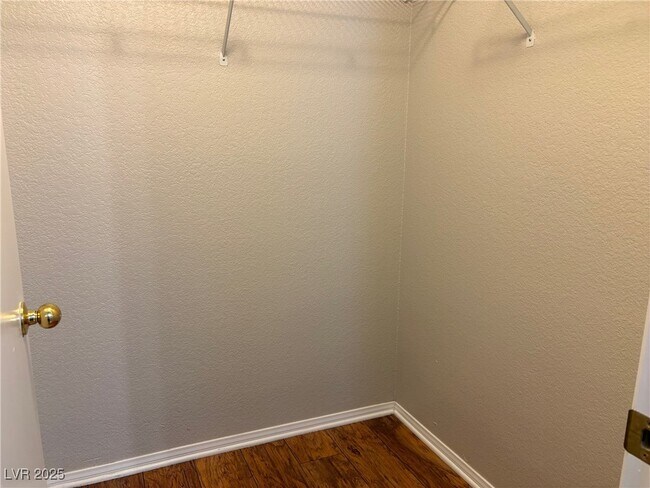 Building Photo - 9904 Via Delores Ave