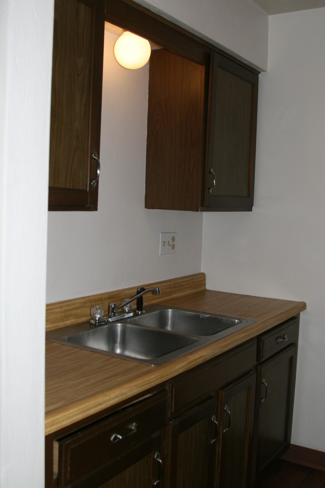 Building Photo - 2525 Hope Dr
