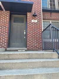 Building Photo - 543 N Park Ave