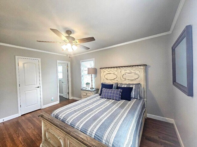 Building Photo - 3 Bedroom home minutes from Prisma Health and Downtown Greenville