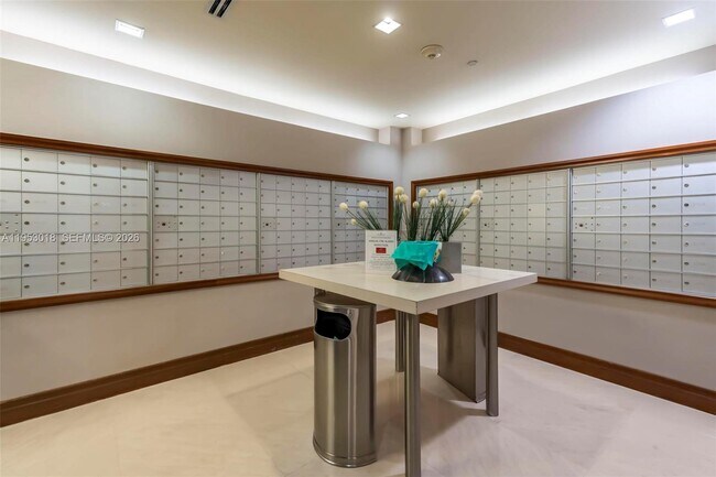 Building Photo - 1050 Brickell Ave