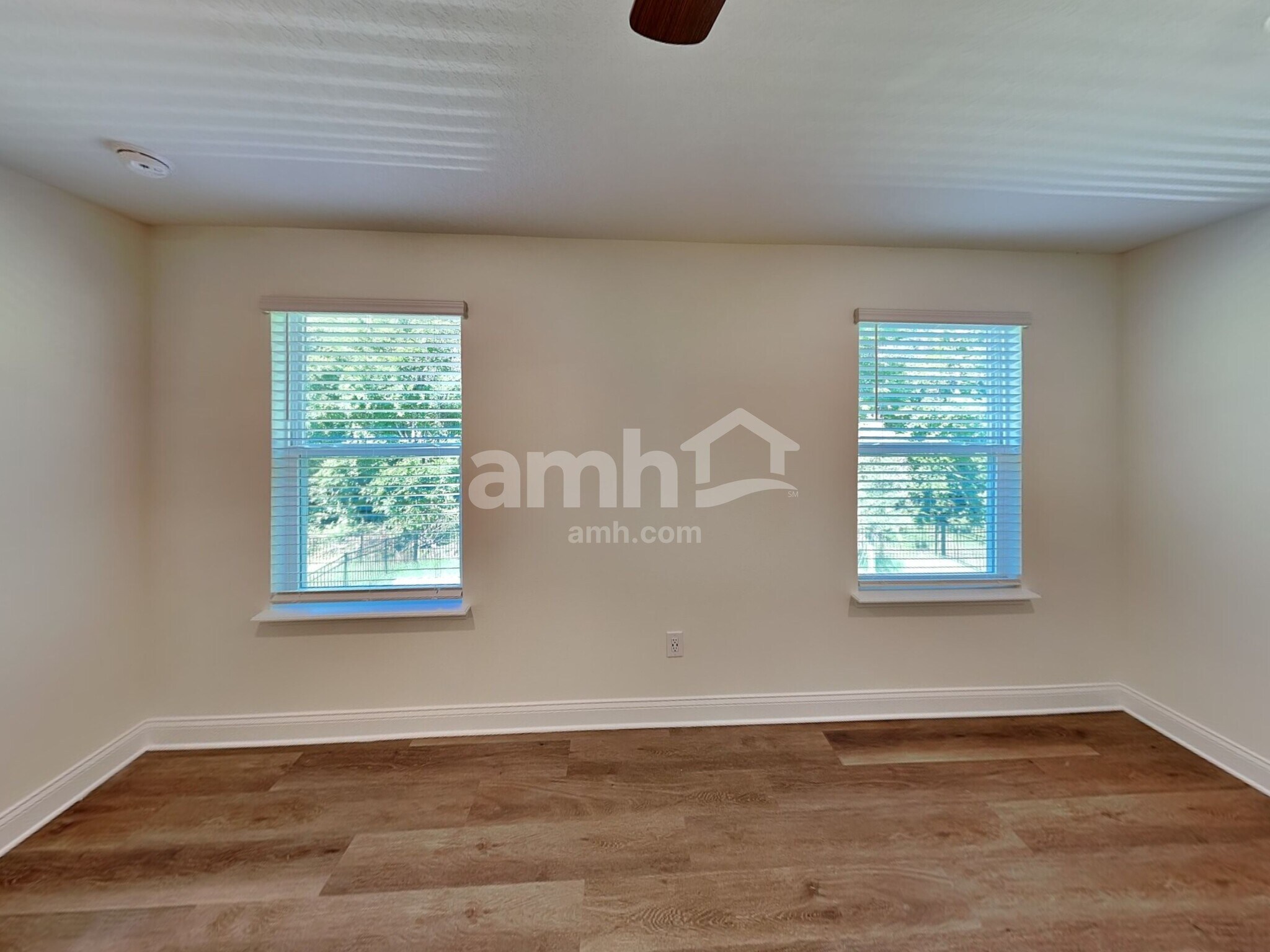 Building Photo - 2704 Sunrise Lndg Lp