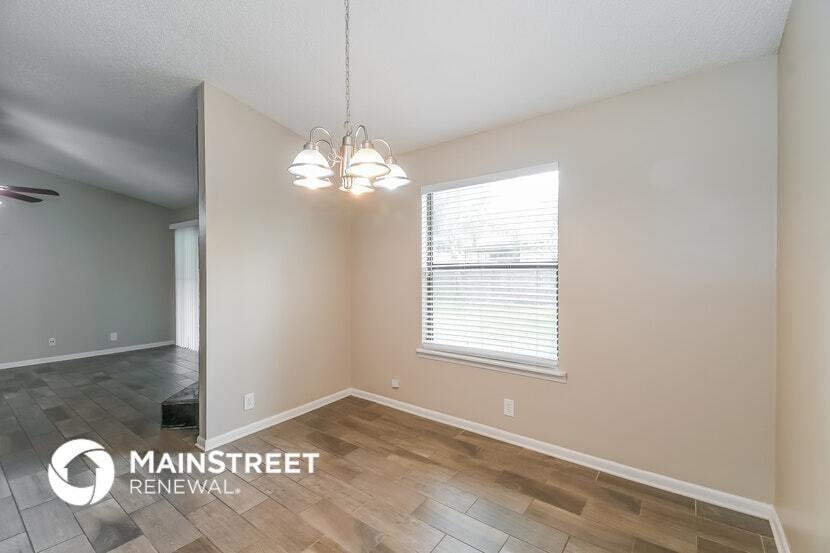 Building Photo - 10838 Naples Ct S