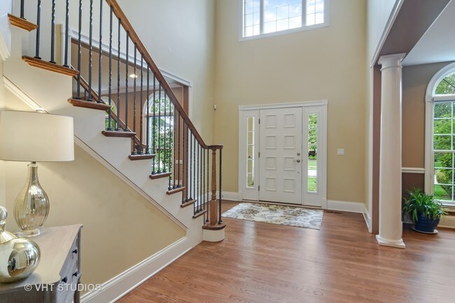 Building Photo - 21 Doral Dr