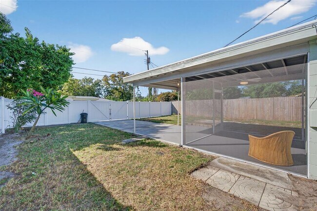 Building Photo - 5410 19th Ave S