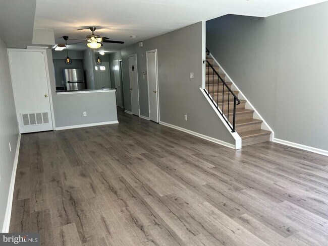 Building Photo - 29 Ramsgate Ct