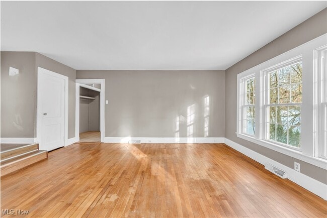 Building Photo - 117 Cleveland St