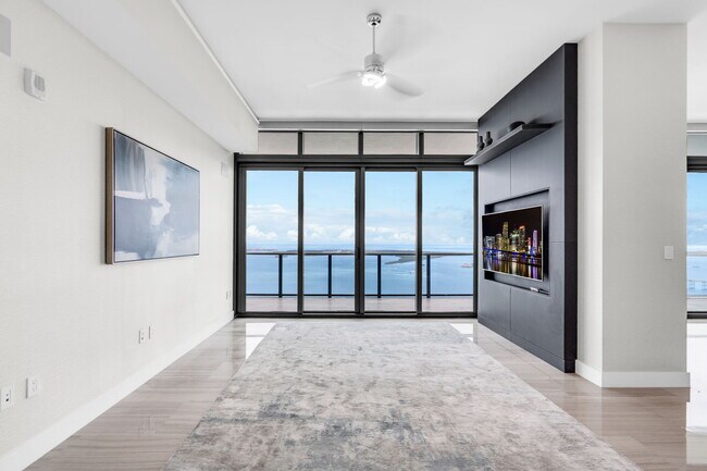 Building Photo - 1451 Brickell Ave