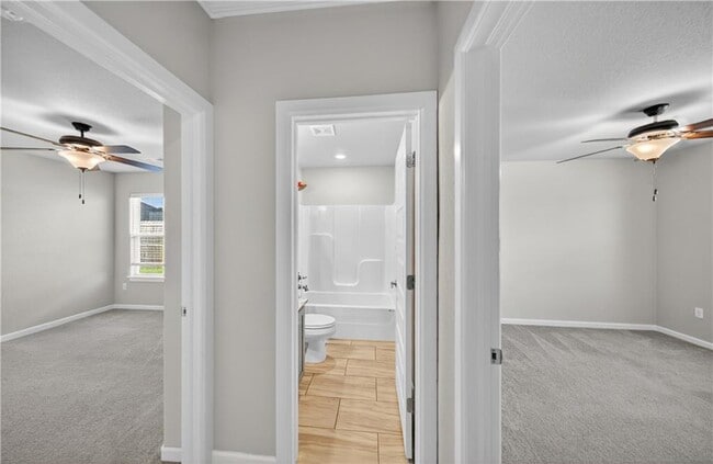 Building Photo - 440 Willow Dr