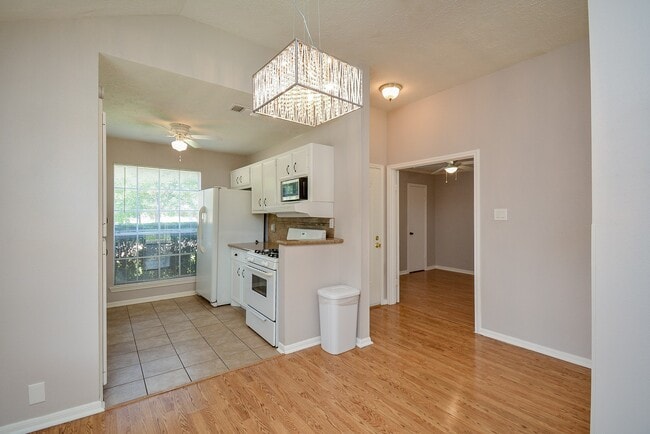 Building Photo - 1910 Crosscoach Ln