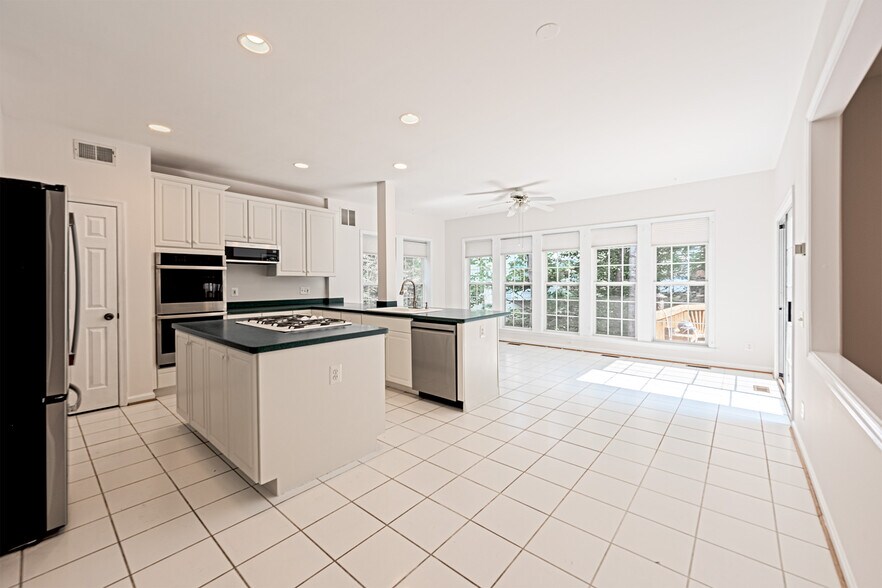 Building Photo - 47174 Chambliss Ct