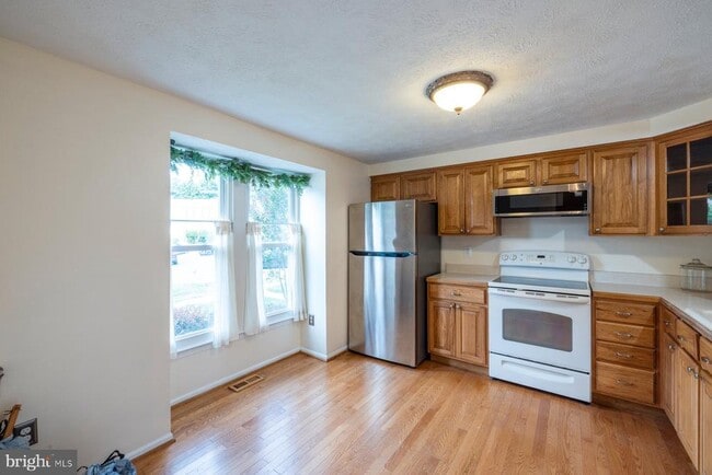 Building Photo - 7510 Summer Blossom Ln
