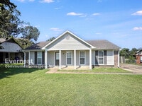 Building Photo - 7421 Cliffwood Dr
